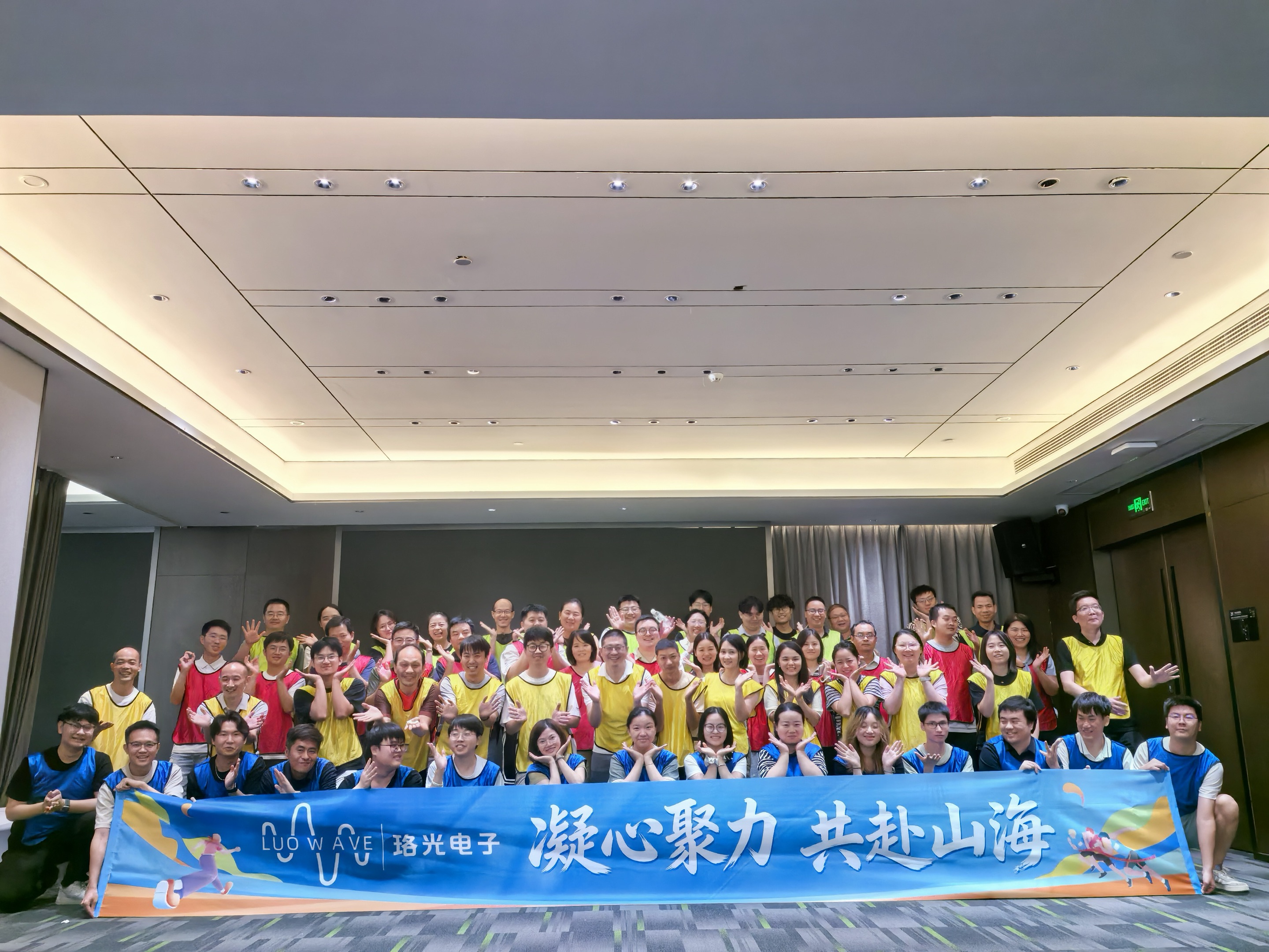 e44176ae-0d9c-47d5-acc7-b05497ea3a1f e44176ae-0d9c-47d5-acc7-b05497ea3a1f
